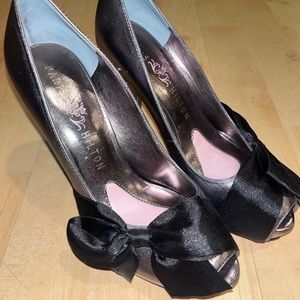 Paris Hilton high heels size 7